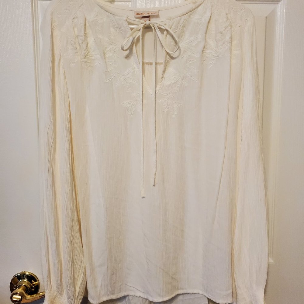 Knox Rose Lightweight Cream Blouse